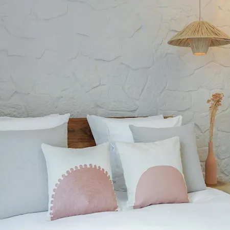 Apartment Pink & Wood Cocoon