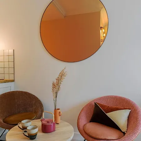 Pink & Wood Cocoon Paris
